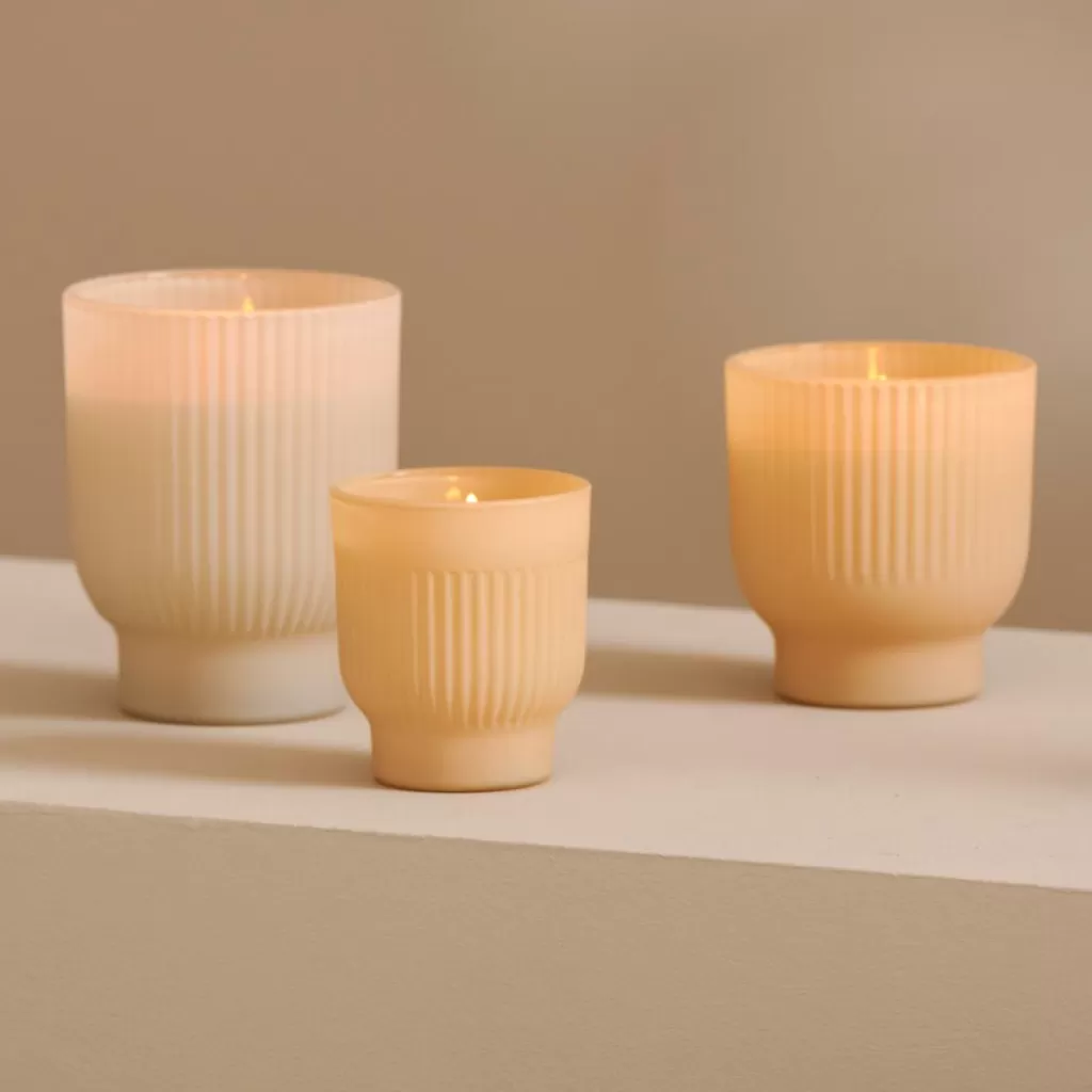 Shop CASA MONA Vela Perfumada Creme